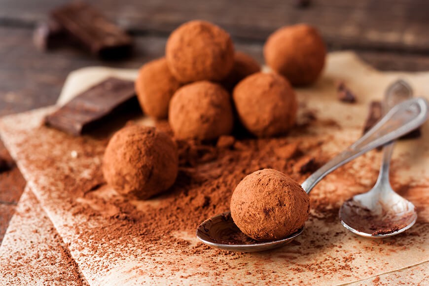 Truffes enrobées a la spiruline